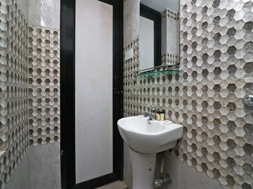 OYO 15579 Monurama Homestay