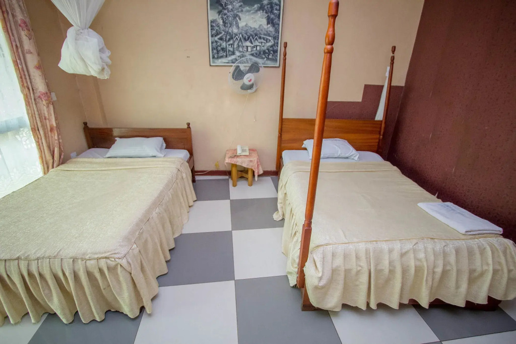 Chez Johnson Hotel