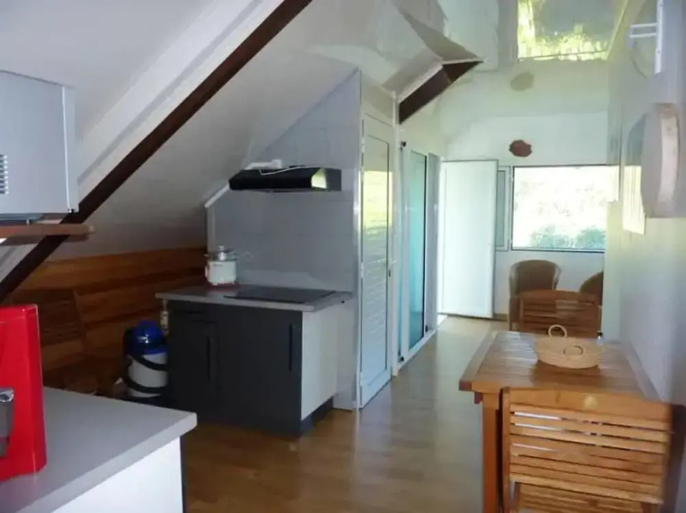 Apartment with 3 Bedrooms in Bois-De-Nèfles Saint-Paul, with Wonderful Sea View, Enclosed Garden And Wifi - 15 Km From the Beach