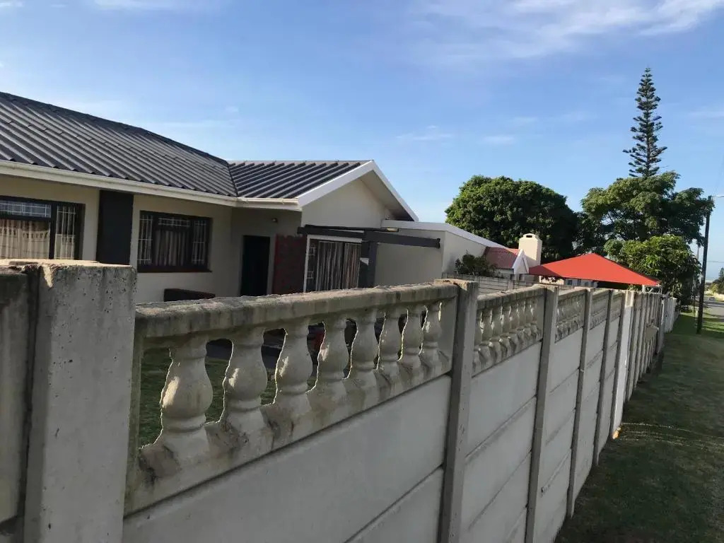 Teke's cheerful 3 bed room villa with swimming pool