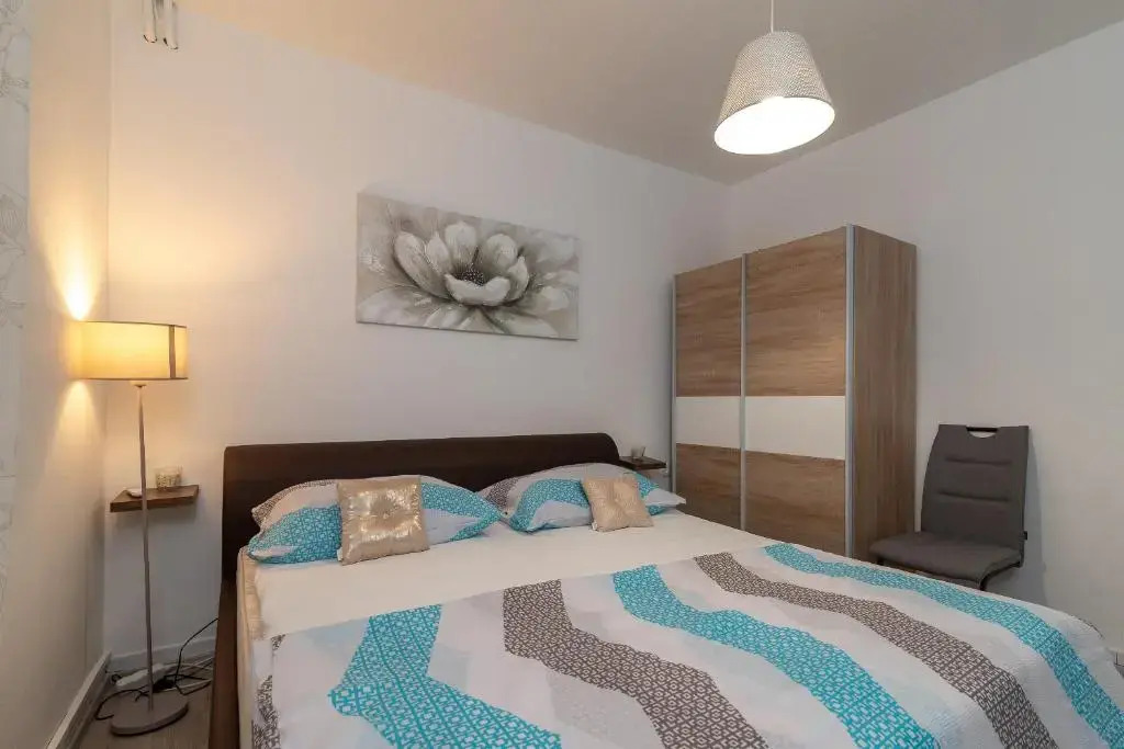 Apartments Villa Mirella