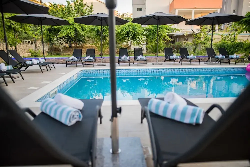 LCT Blue Lions Apartments