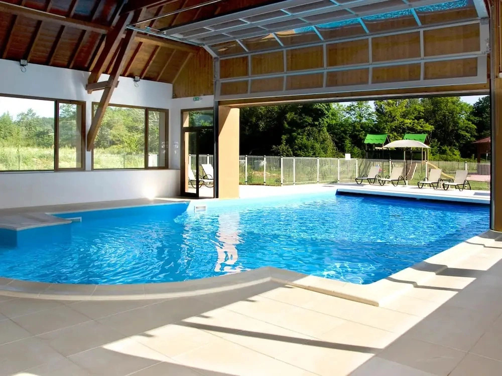 Duplex Escape in the Heart of Dordogne