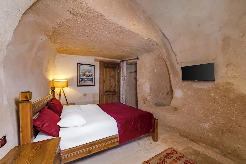 Zula Cave House