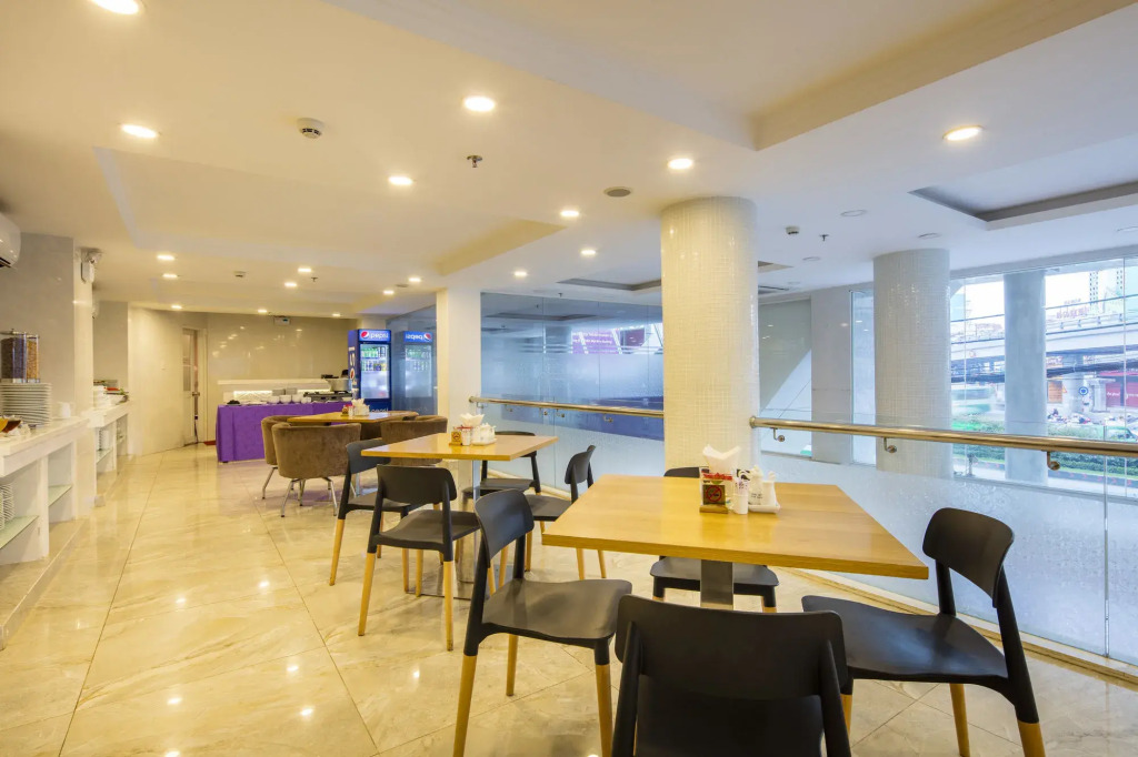 TTC Hotel Deluxe Airport