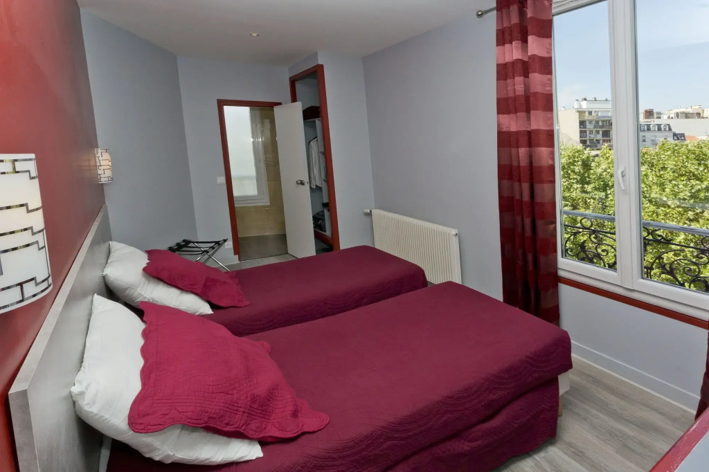 Hipotel Belgrand Edith Piaf
