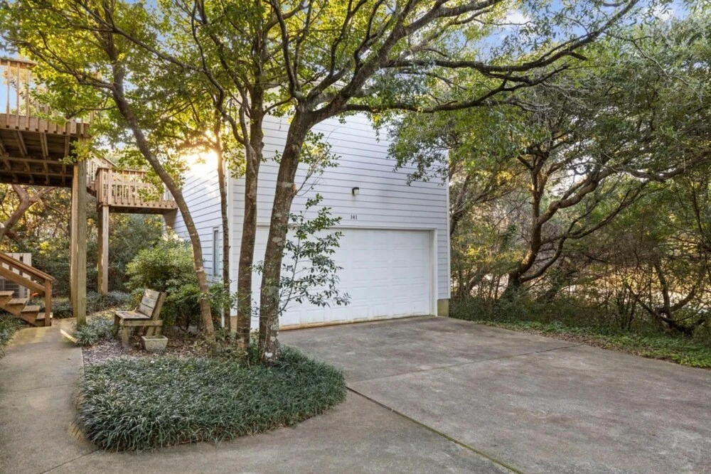 Dogwood Treehouse