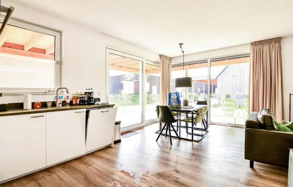 Villa Maroma Regal Veerse Meer, gratis 4 E-bikes, gratis laden EV, trampoline