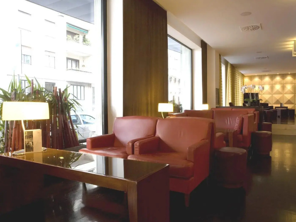 Отель NH Collection Milano Touring