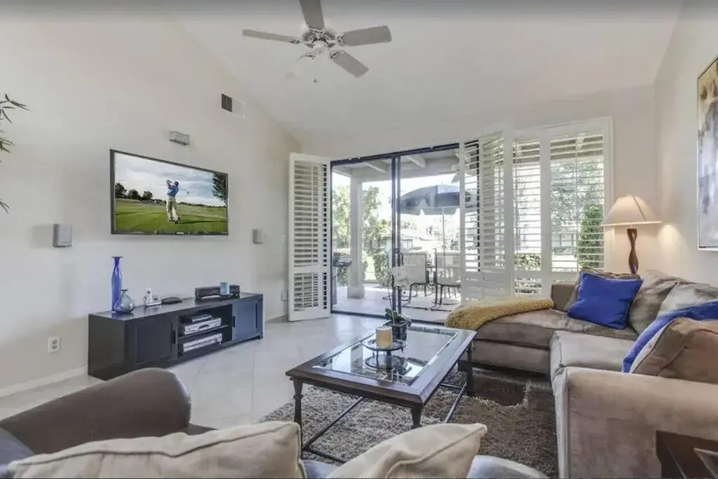 Private Country Club Condo on awesome golf course