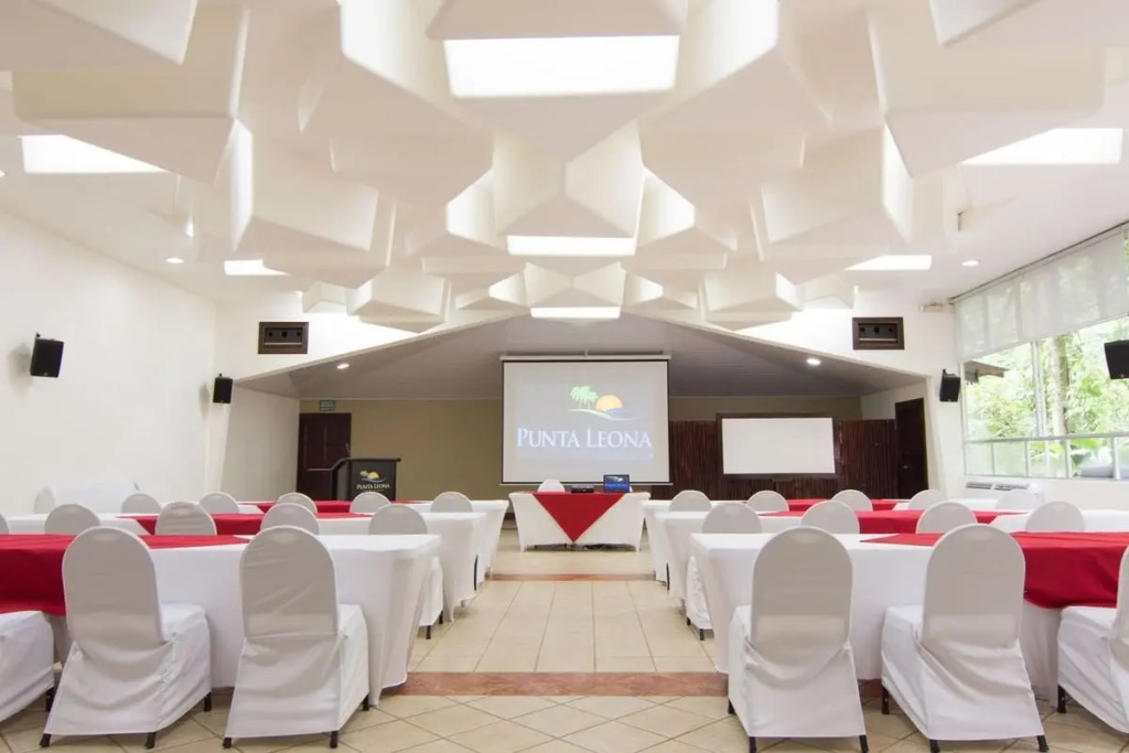 Hotel Punta Leona