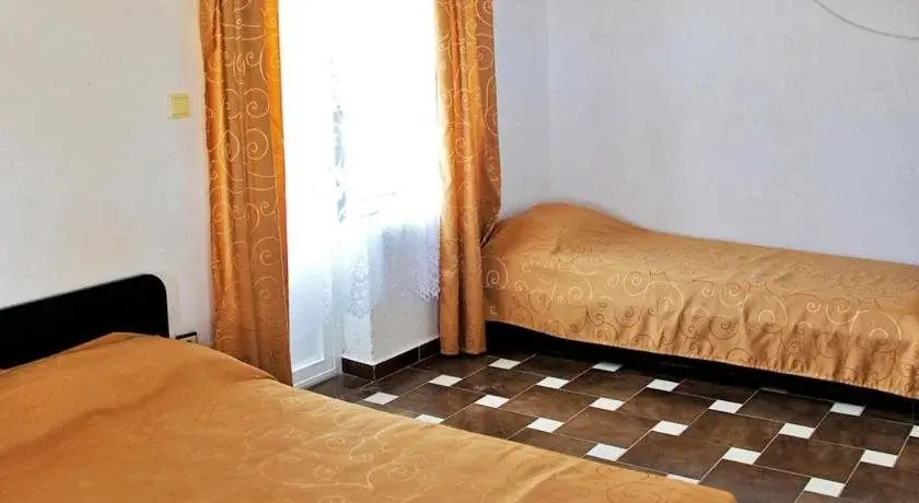 Eli Guest House