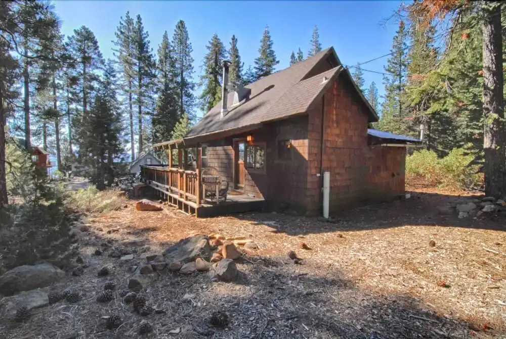 Walk to Garwoods and Beach From Peek-a-view Cabin #124