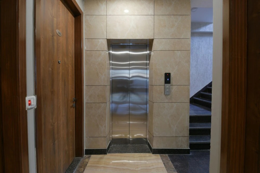 Townhouse Golden Frame near sec 62 noida
