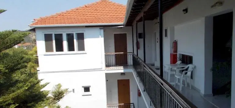 Digenis Rooms