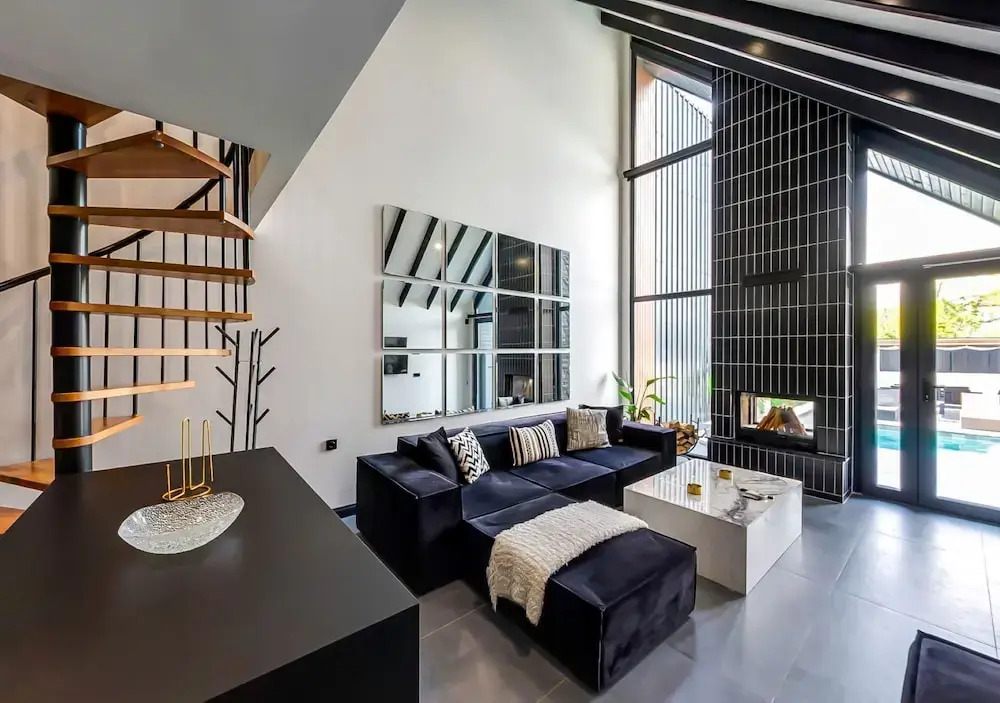 Sunshine Villa