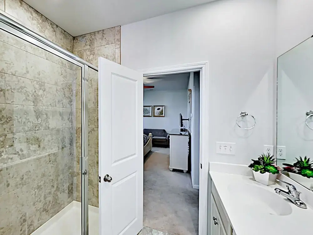 Cloisters - 4 Br Home