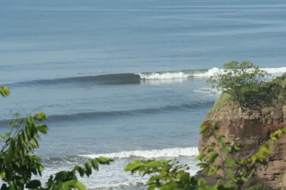 Atlakamani Surf