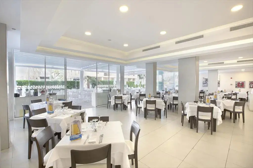 Mar Hotels Playa de Muro Suites