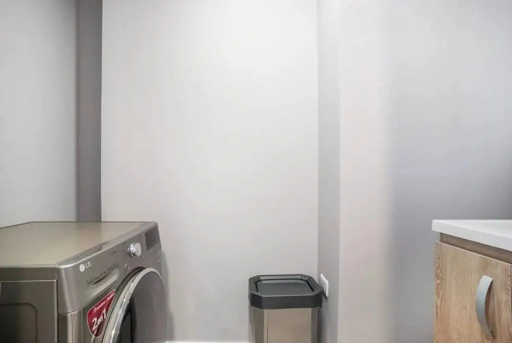 Go Living Suites - 601