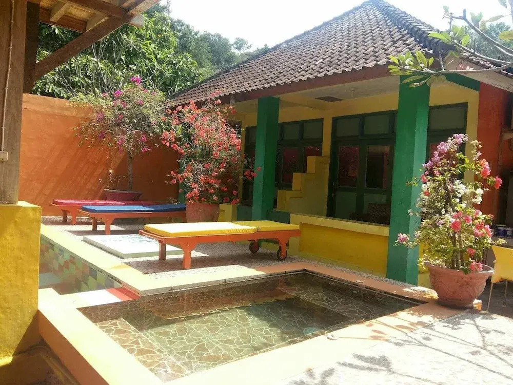 Alola inn