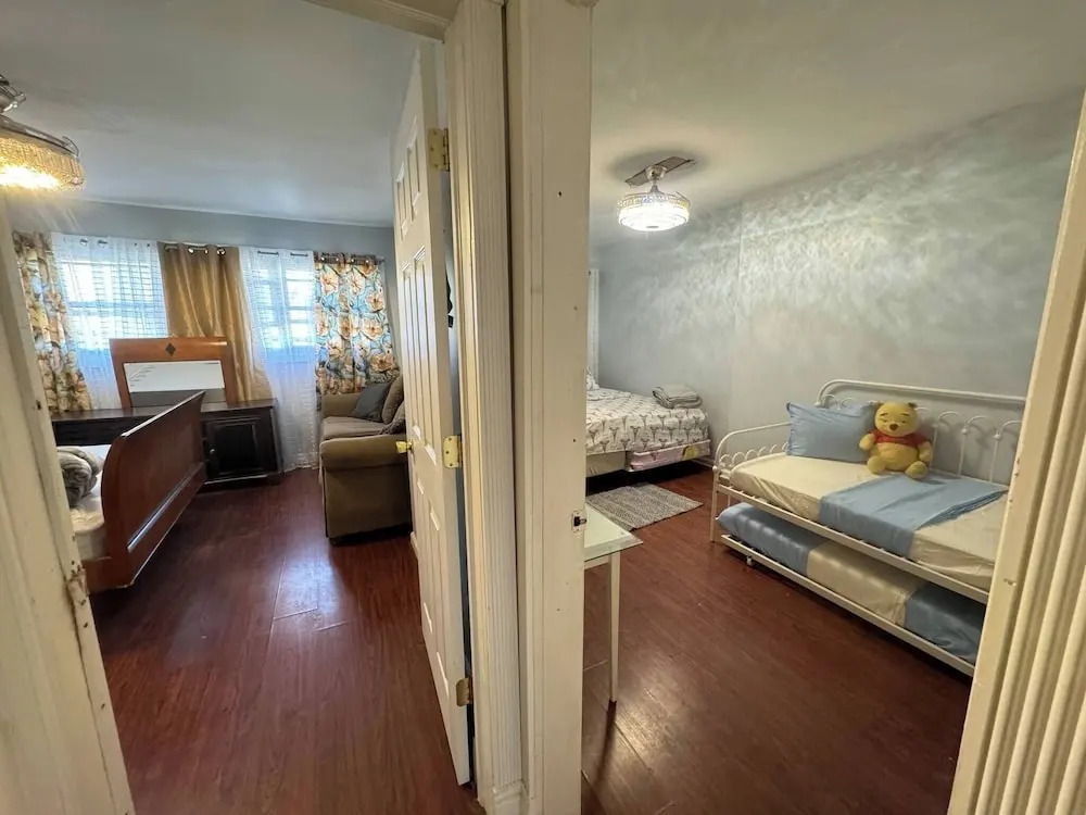 Huge 3 Bedrooms Apt 15 Minutes to NY City