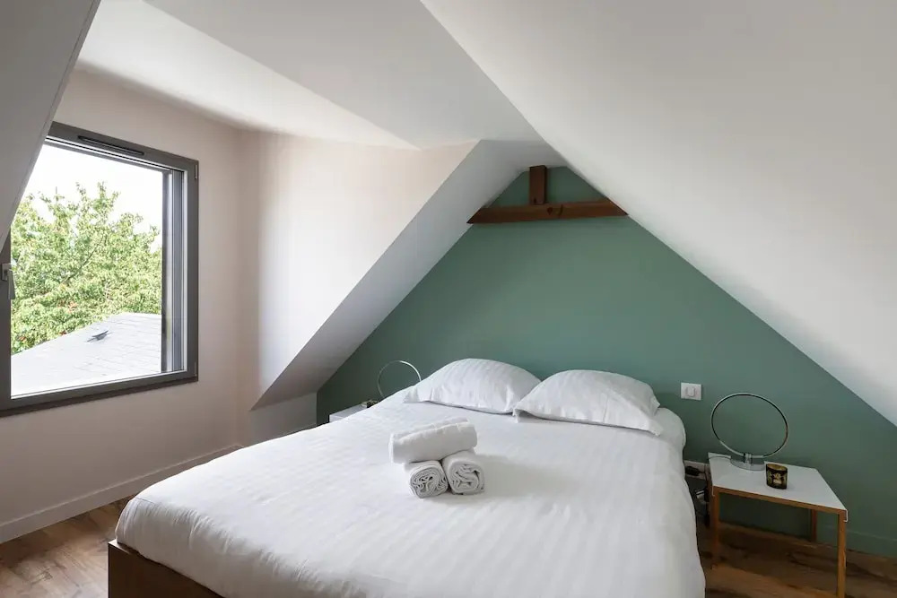 Ernestine - Charmante Maison Rénovée 2 Chambres Avec Parking et Terrasse