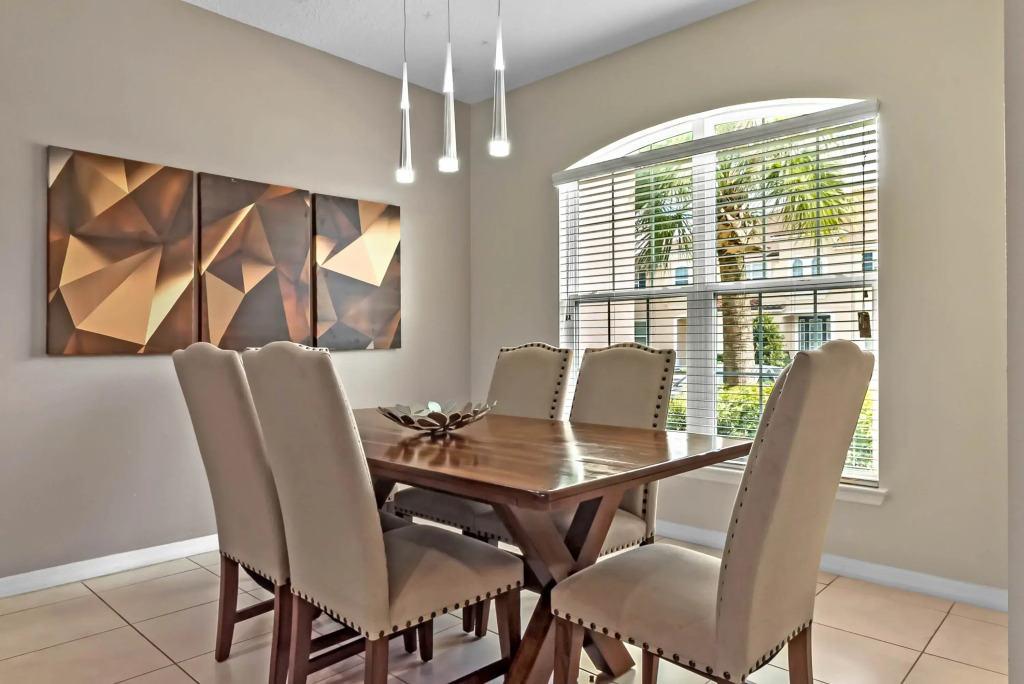 3 Bedrooms 35 Bathrooms Solara 1564 Cp