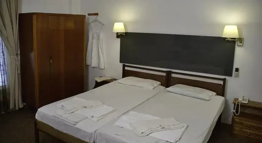 Karampela Rooms