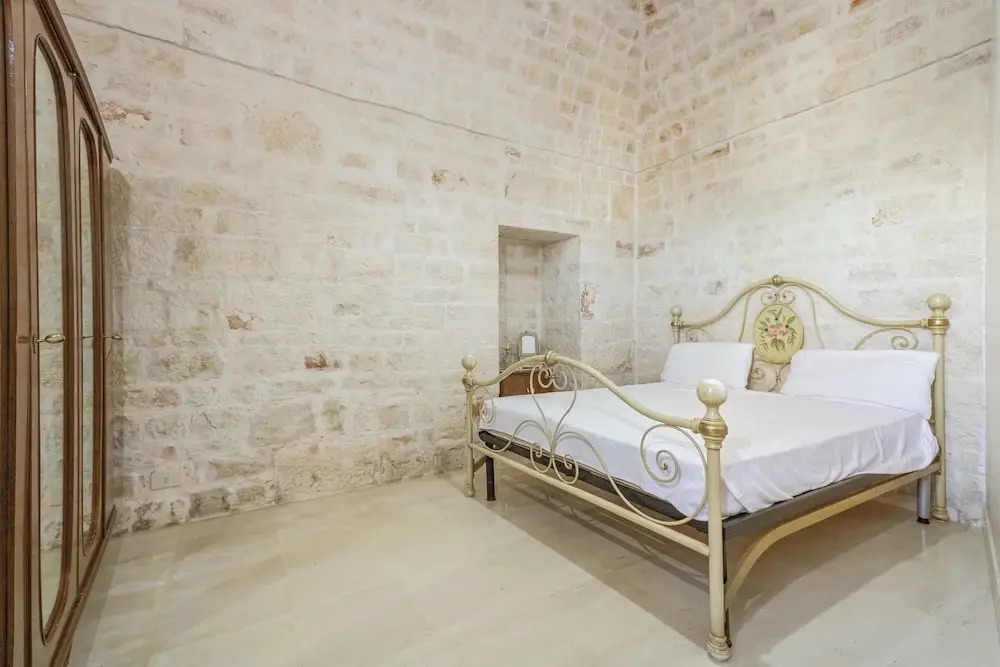 Property With 2 Bedrooms in Monopoli, With Terrace - 8 km From the Bea