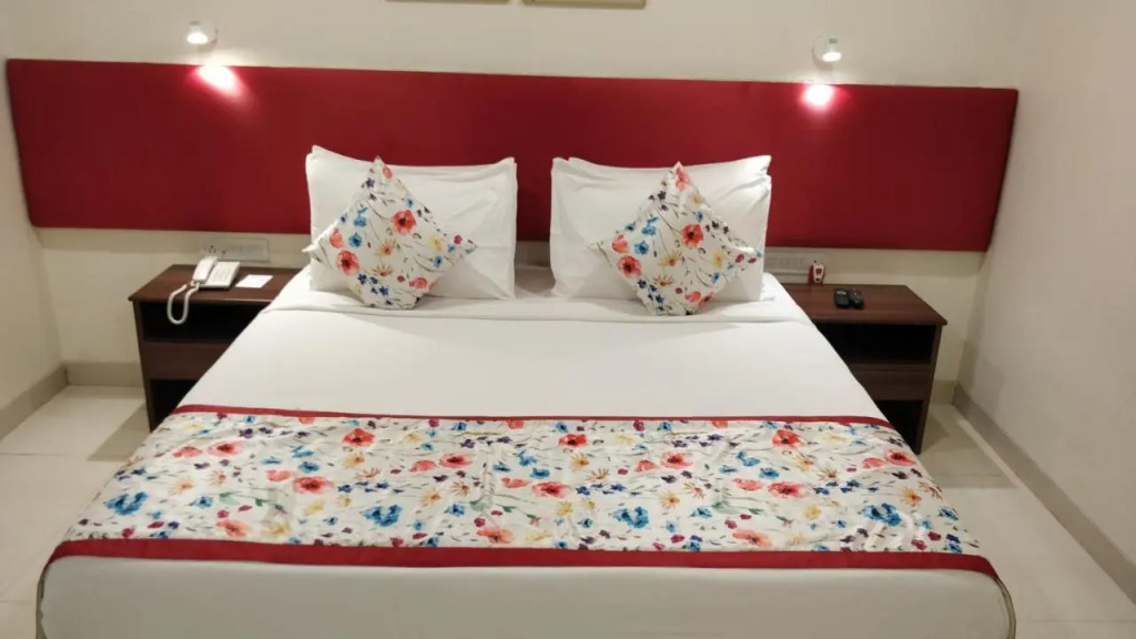 Hotel Parle International