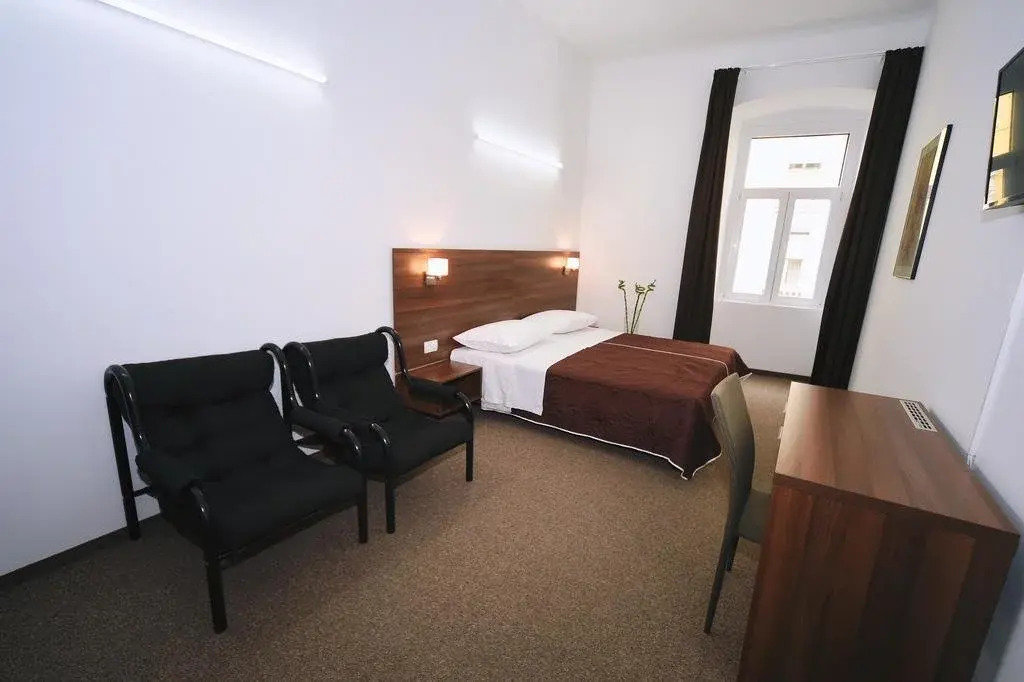 Riva Rooms