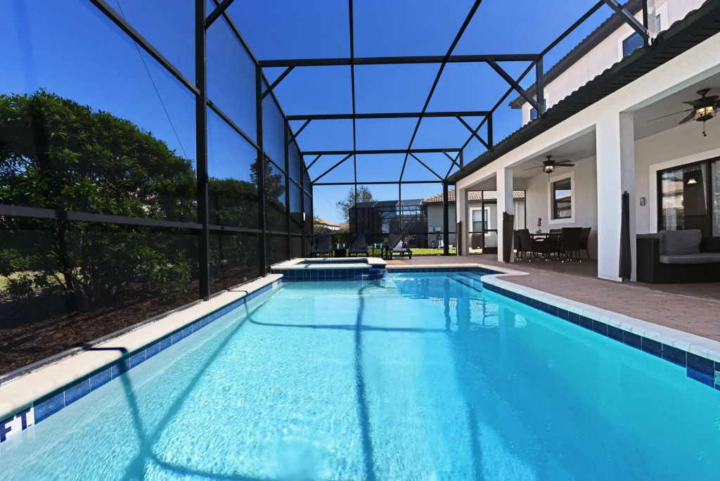 Huge 6bed Hm Pool Gm Rm Champions Gate-1444mvd 6 Bedroom Home by RedAwning