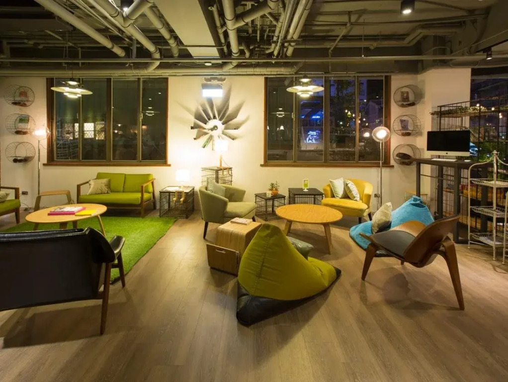Light Hostel - Tainan