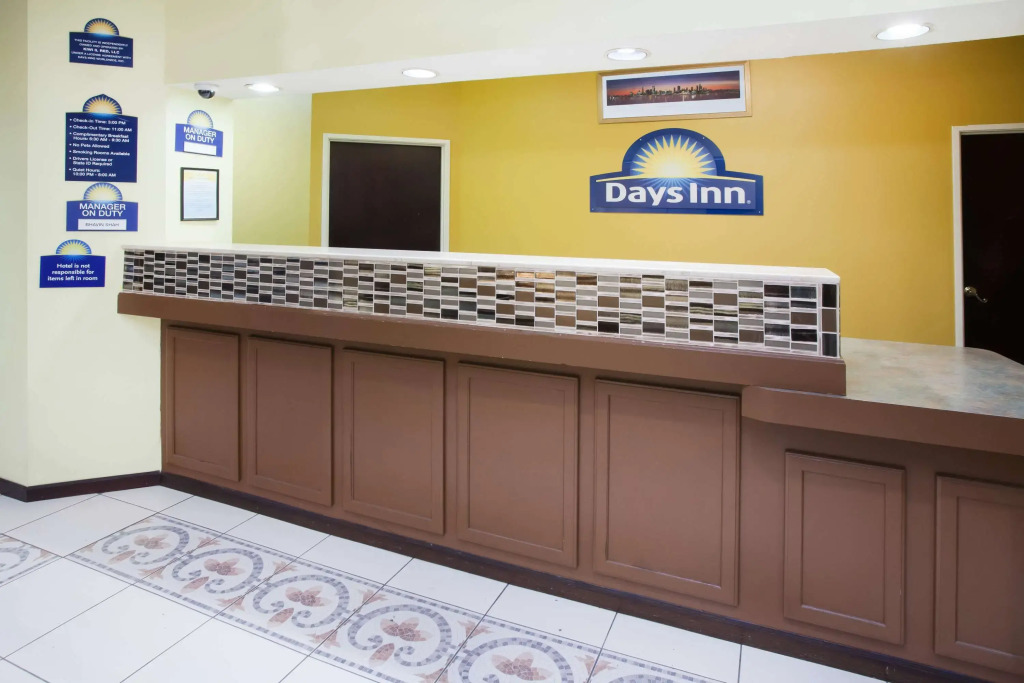 Comfort Inn & Suites Harvey - Chicago Southland