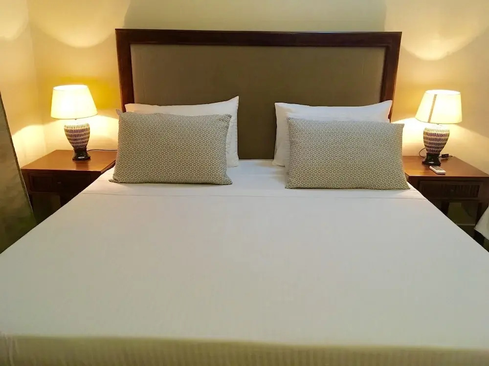 NALENDRA ROOMS - Oceanfront