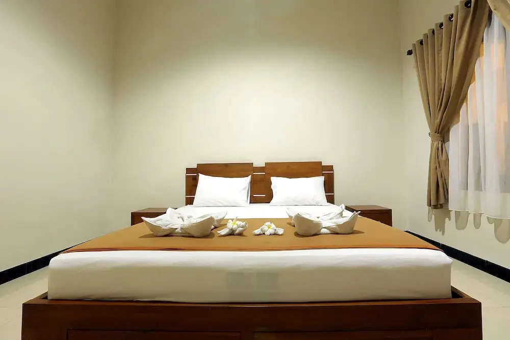 Ladiva Shore Hotel