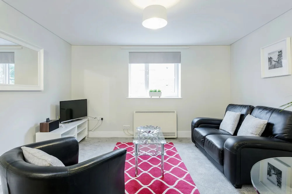 Marina Place by Roomspace Apartments