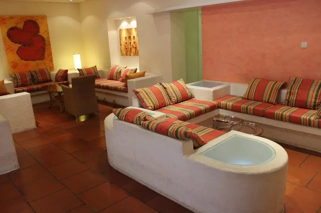 Hotel Amba