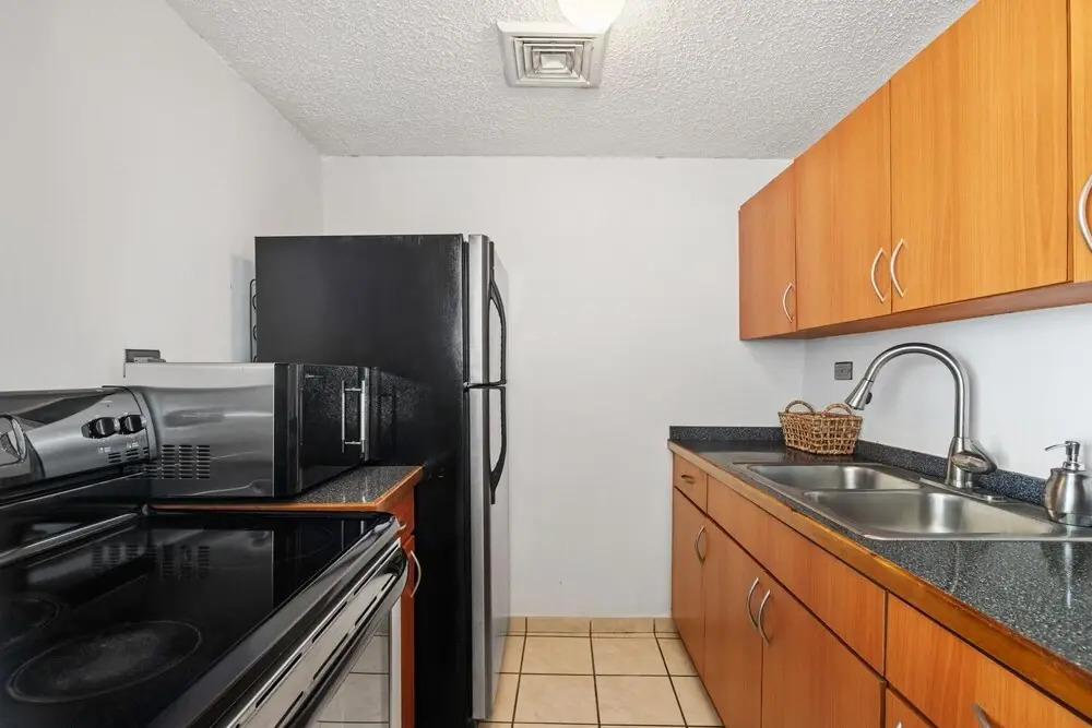 Las Brisas Flat 1 Bedroom Apartment Located Steps From Trendy Restaurants Bars