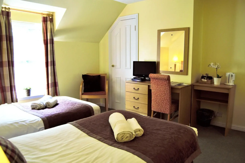 Bridge of Cally Hotel