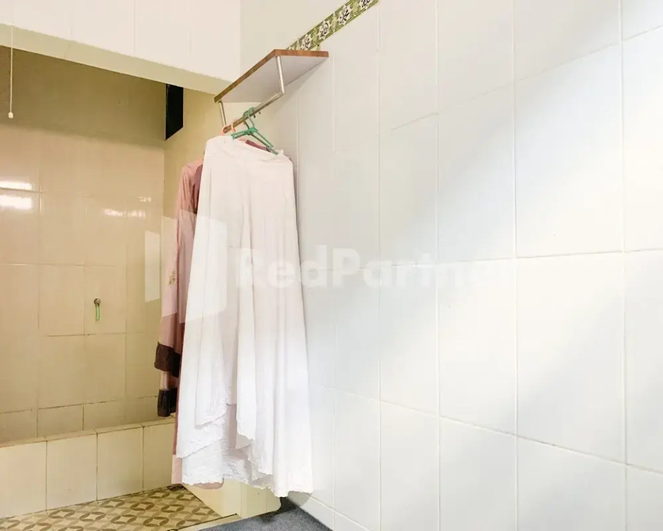 Oma Uti Syariah RedPartner near Stasiun Lempuyangan