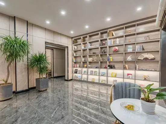 Elan Inn Luoyang Railway Station