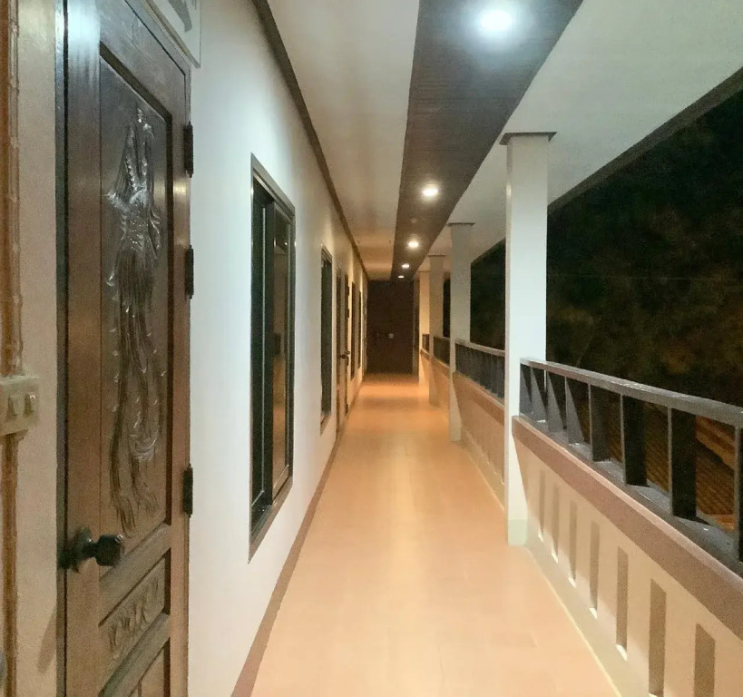 Front Beach Hotel