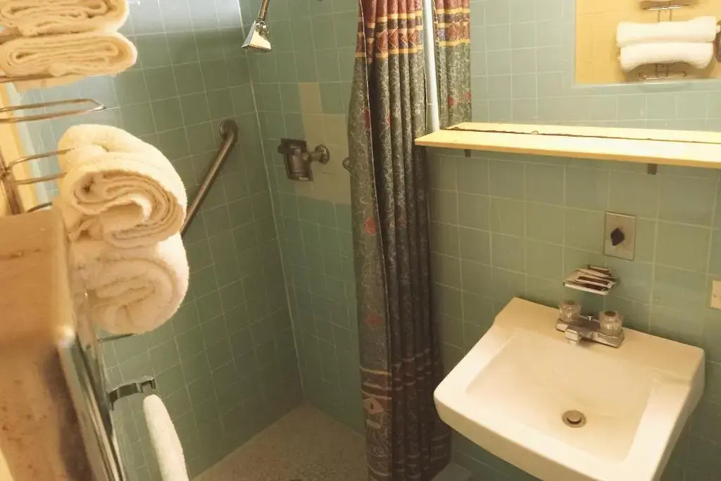 Blue Way Inn And Suites Winfield