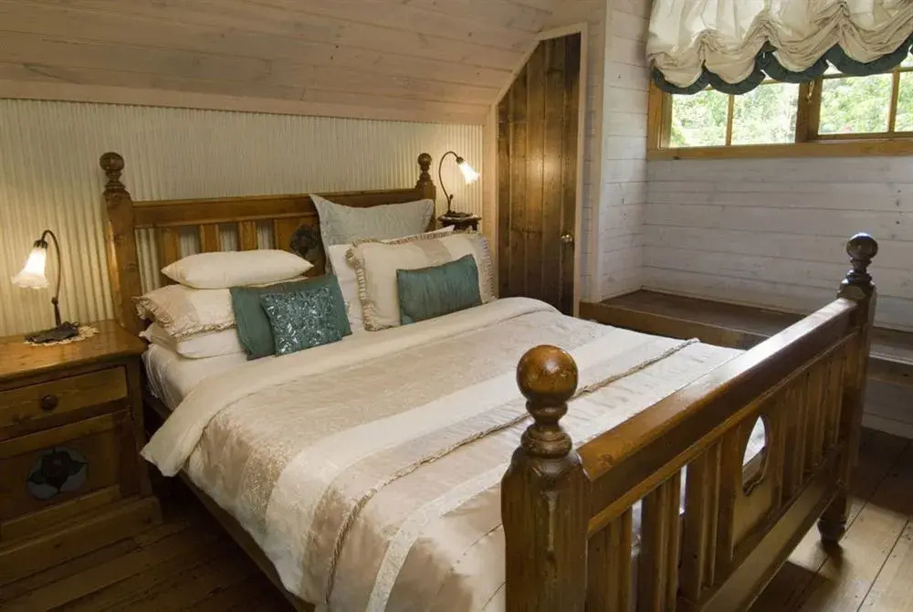 Arnica Views Summit Retreat