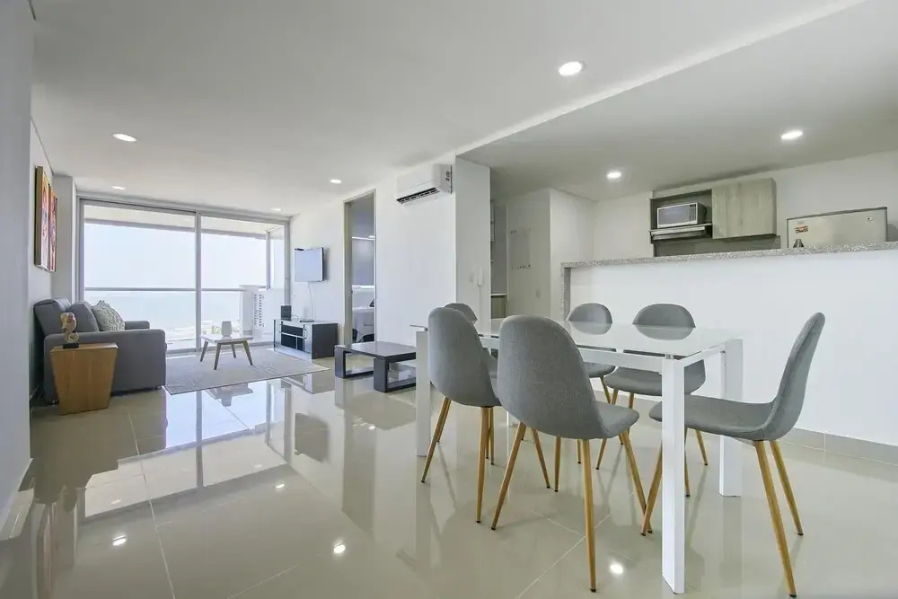 Artsy Oceanview Condo W Incredible Rooftop Pool