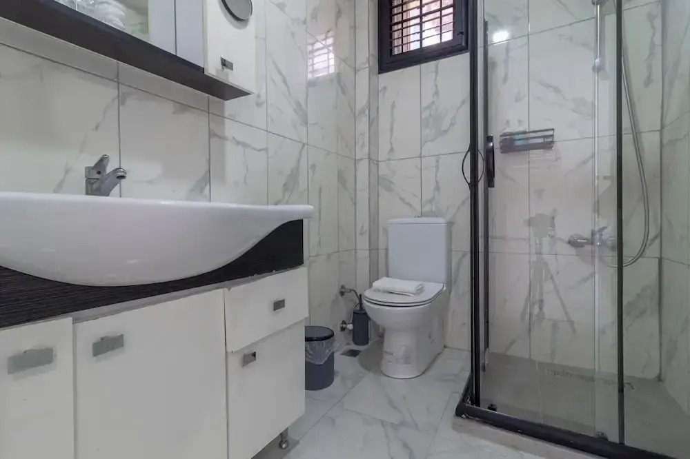 Alex Suites Lara