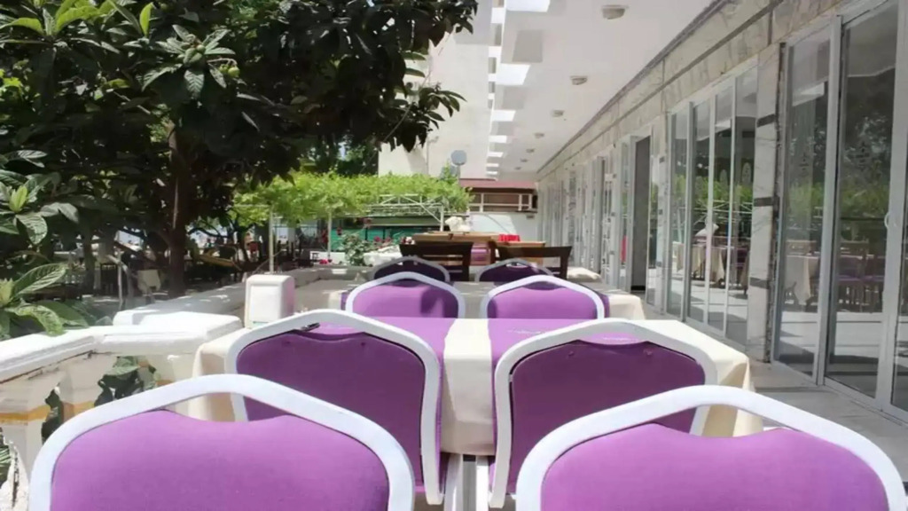 Tuana Hotel