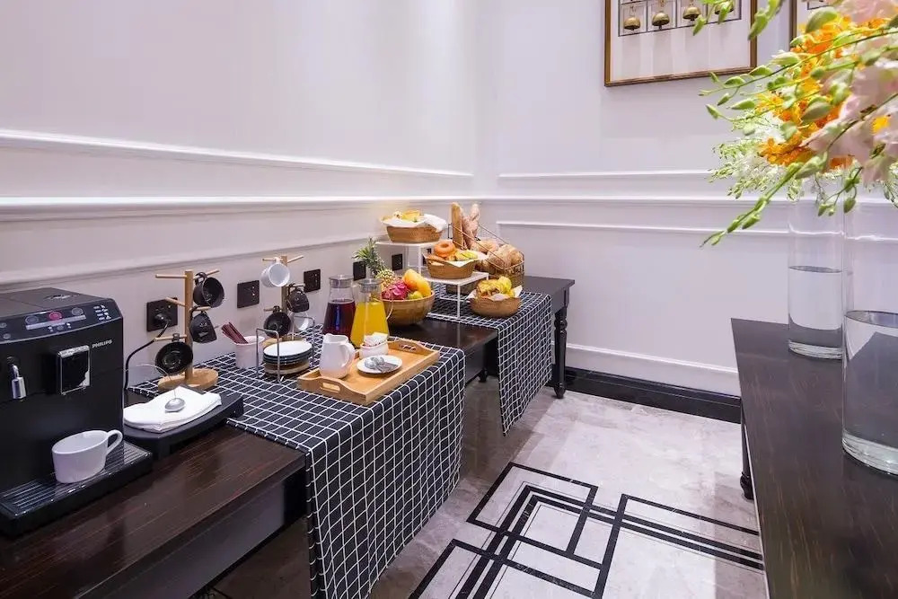 The Bamboo Hotel Hong Qiao Airport